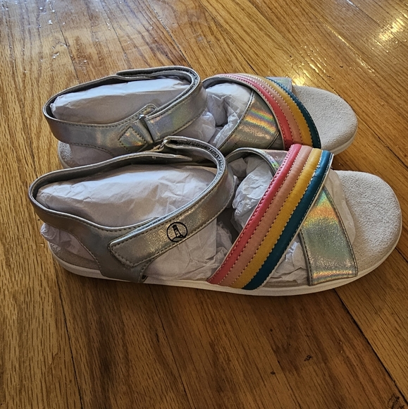 NWT Lands' End Girl Sandals - Picture 3 of 4